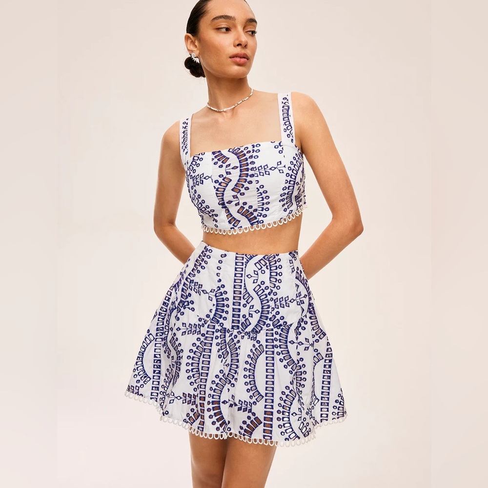 Commence White & Blue Embroidered Two-Piece Set | Size Medium | NWOT